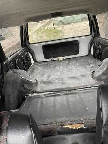 13 disk: VAZ 2104 universal, ağ rəng. - Kuzov: 5 qapılı universal kuzov, iri — 6