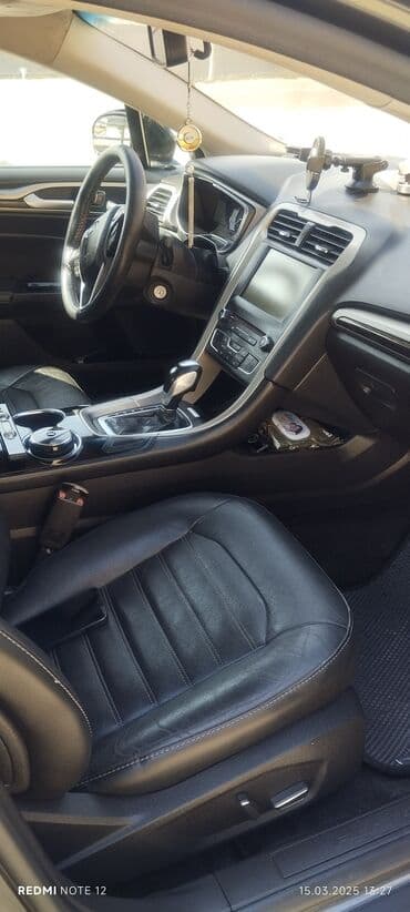 tək oturacaqlar: Ford Fusion: 1.5 l | 2016 il 200000 km Sedan — 16