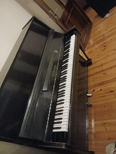 ses mixeri: Upright pianino – “Кубань” markası - Korpus: klassik qara rəngli — 2