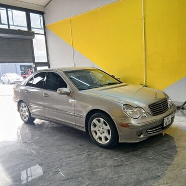 mersedes yan guzgulər: Mercedes-Benz 200-Series: 0.1 l | 2018 il Sedan — 1