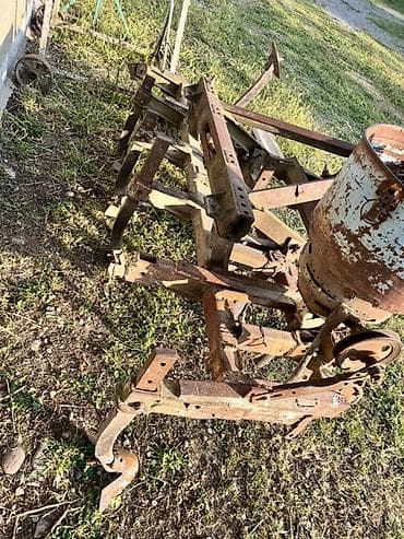 1221 traktorlar: Çizl Traktor qoşqusu üçün universal kənd təsərrüfatı aqreqatı - — 4