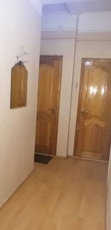 lənd kuruzer ucun led işıq lupası hardan tapmaq olar: Bakı, 2 otaqlı, Köhnə tikili, m. Memar Əcəmi, 50 kv. m — 11