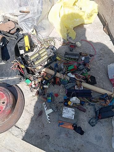 disklər 16: Məhsul: 4 ədəd yüngül lehimli disk seti Təsvir: - Brend/emblem — 1