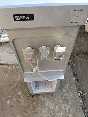 dispenser su aparati: Dispenser Silver, Döşəməüstü, Su isitmə ilə, İşlənmiş — 1
