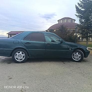 volkswagen beetle satilir: Mercedes-Benz C 180: 1.8 l | 1999 il Sedan — 6