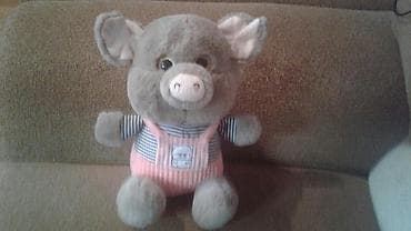 oyuncaqları: Donuz oyuncaqlari biri 15 azn — 2