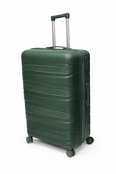 Maskalar, eynəklər: Sərnişin çamadanı – sərt korpuslu, tünd yaşıl rəngdə, iri ölçü — 1