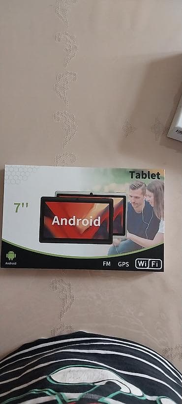 Android planşet – 7" Xüsusiyyətlər: - 7 düymlük ekran - Android