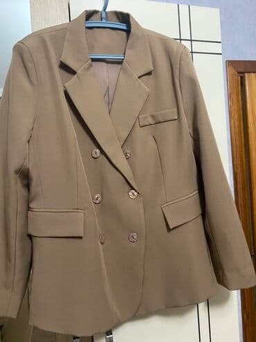 Qadın üçün klassik pencək – bej/rəng