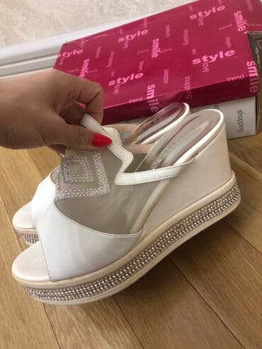 босоножки 27 размера: Сабо, Размер: 37, цвет - Белый, Б/у — 2