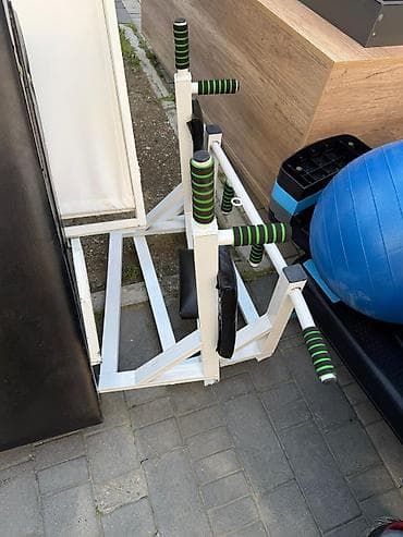 tutacaqlar: Daraq tutacaqlı divara bərkidilən turnik–parallel qollar (dip və qarnı — 1