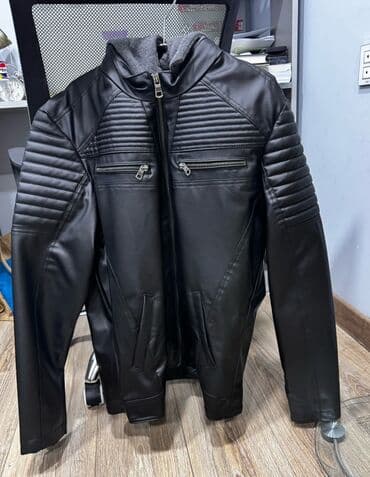 Cinslər: Qara rəngli kişi dəri gödəkçə - Material: dəri görünümlü (eko dəri) — 1