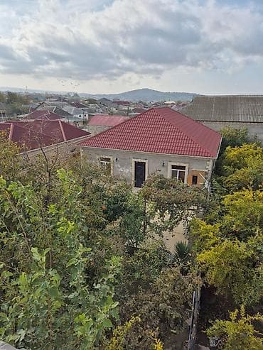 azfen sumqayit: Həyət evi satılır/ Xüsusiyyətlər: - Kürsülü, monolit-fundamentli — 1
