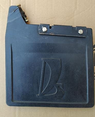 06 kuzasi: DS loqolu arxa palçıq qoruyucusu (palçıqqaytarıcı) – avtomobil üçün — 1