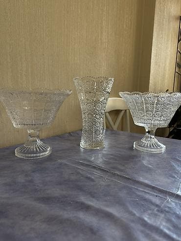 meyve qabl: Şüşə dekor dəsti - 3 parça: 2 ədəd ayaqlı meyvə/gülab qablari və 1 — 2