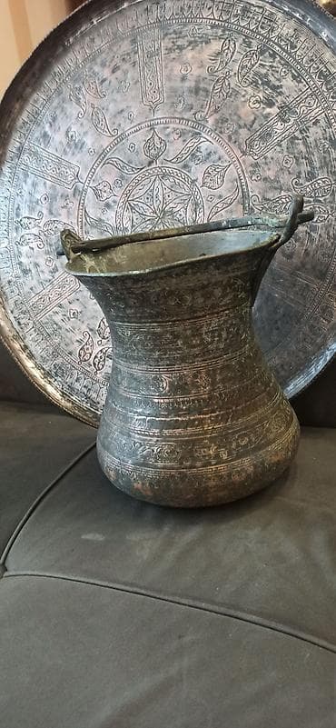 Məhsul: Əl işləməsi mis qab və iri mis sini (2 dəst) Təsvir: -