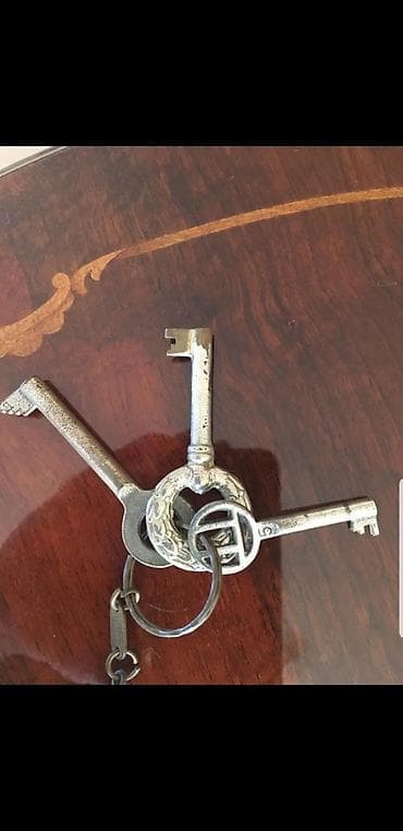 Antik mebel dəsti – klassik üslub - 1 ədəd ikitaqmalı şkaf-vitrin