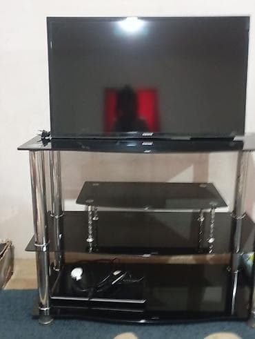 Televizor Samsung 82" Ünvandan götürmə