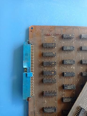 ikinci el komputer satisi: Aliram yaxsi qiymetlere Kohne platalar kohne Radiya Vidyo Televizor — 4