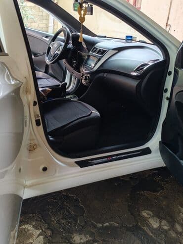 купить чехлы на авто: Hyundai Accent: 1.6 l | 2013 il Sedan — 2