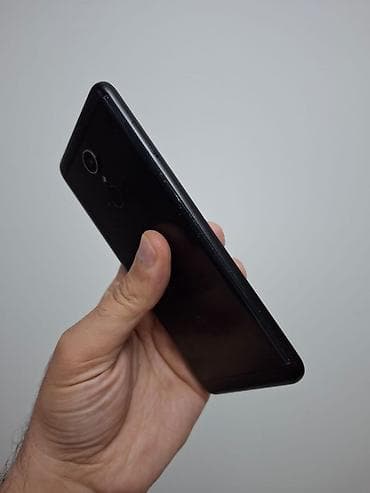 samsung s20 mini: Redmi 5, 32 GB, rəng - Qara, Barmaq izi — 5