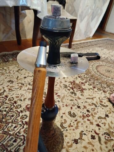 Nargilə dəsti - Klassik dizaynlı şüşə kolba: qalın, naxışlı və sabit