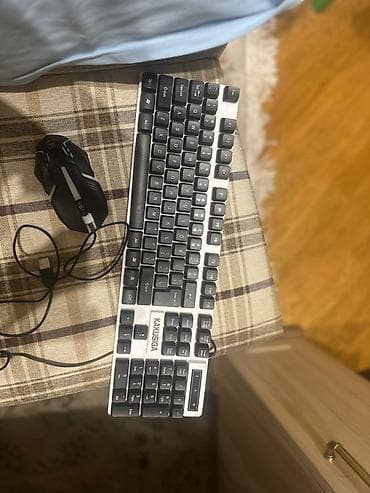 klavyaturalar: KAKUSIGA klaviatura + simli oyun siçanı dəsti - Tam ölçülü — 1