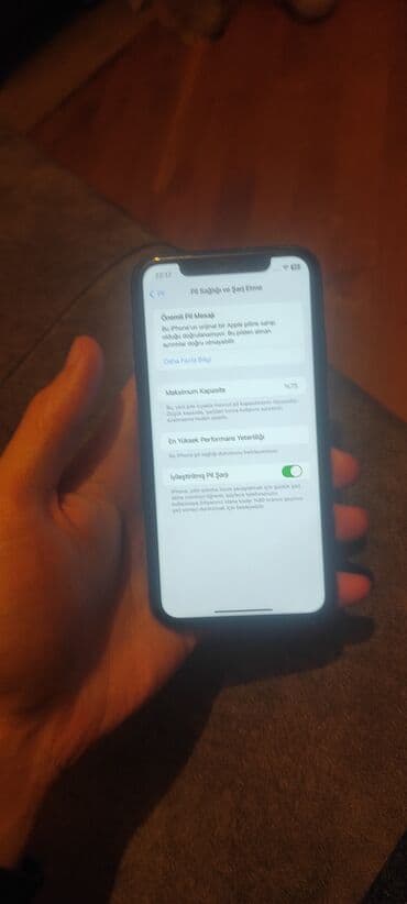 Oppo: IPhone 11, 128 GB, Qara, Face ID — 9