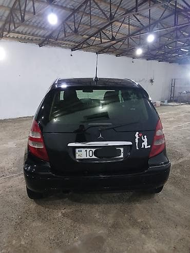 Транспорт: Mercedes-Benz A-Class: 1.7 л | 2008 г. Хэтчбэк — 4