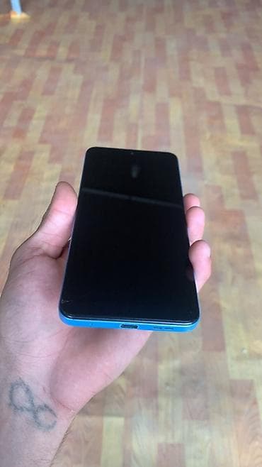 Xiaomi Redmi smartfon - Rəng: Açıq mavi - Korpus: Düz kənarlı dizayn