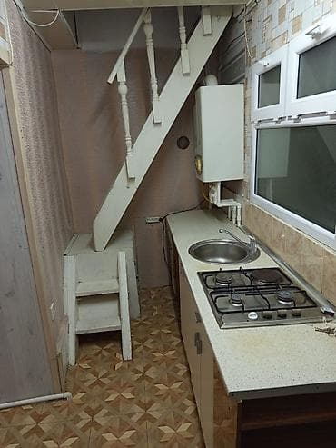 ev menzil: 2 otaqlı mənzil – tam təchizatlı - Plan: 2 otaq, ayrı mətbəx və — 6