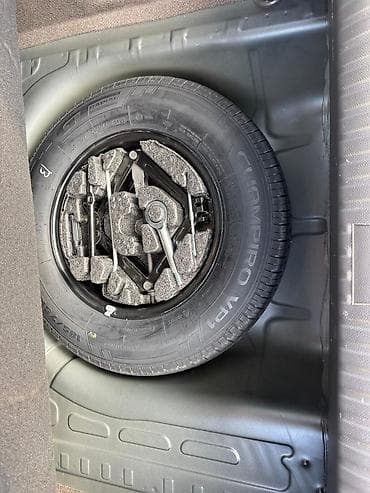 guzgu: Chevrolet Cobalt sedan - Kuzov: 4 qapılı sedan, tünd boz rəng - — 6