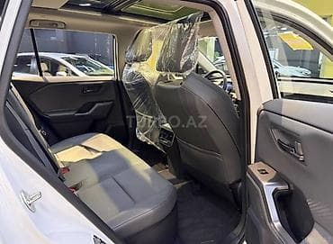 lexus 5 7: Toyota RAV4: 2 l | 2026 il Krossover — 6