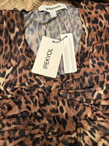 boyuk bədən paltarlar: Ipekyol 40 razmer 38 e gedir geyinilmiyib 30 — 2