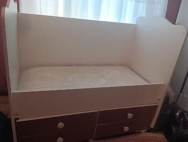 Beşiklər: Uşaq beşiyi – çarpayı və çekmecəli baza ilə - Rəng: ağ və qəhvəyi — 1