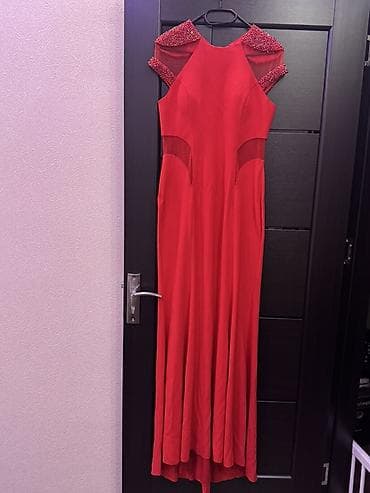 telebe cantalari: Qırmızı ziyafət donu - Model: Uzun, ətəyi geniş axıcı kəsim - Rəng — 3
