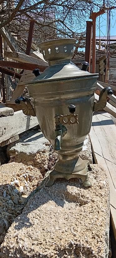 jenşen bitkisini harada tapmag olar: Elektrik samovarı - Material: metal gövdə, dördayaqlı dayaq - Üst — 1