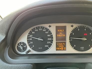 maşınlar satisi: Mercedes-Benz B180, ağ rəng, kompakt MPV/geniş hatchback.Barter — 8