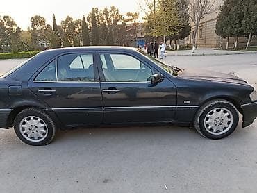 mercedes azerbaycan: Mercedes-Benz C‑Sinfi (W202) sedan - Kuzov: 4 qapılı sedan, tünd mavi — 3