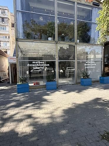 Гаражи: İcarəyə verilir Obyek Xalqlar Dostlugu m/s yaxınlıgında — 1