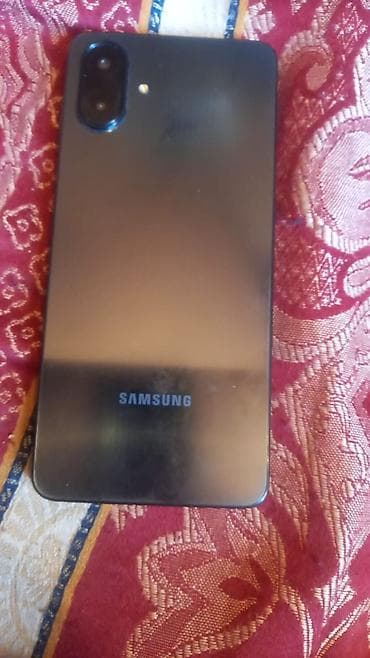 honor 9 d: Samsung Galaxy A07, 128 GB, rəng - Qara, Barmaq izi — 1