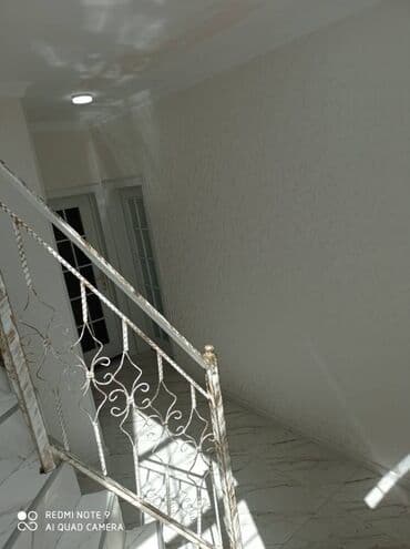 heyet evinde bulaq: Hövsan qəs. 3 otaqlı, 140 kv. m, Yeni təmirli — 9