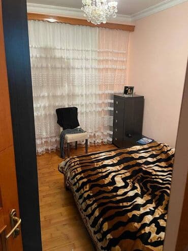 9 ci mikrorayon satilan evler: Bakı, 2 otaqlı, Köhnə tikili, m. Həzi Aslanov, 60 kv. m — 4