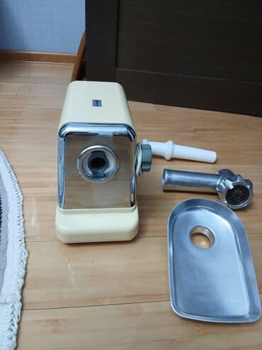 Кухонные вытяжки: Мясорубка Sonashi, Б/у — 2