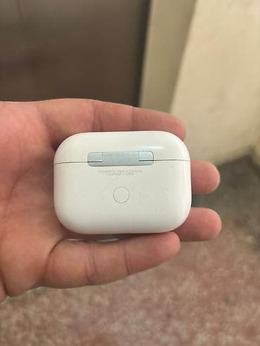 basavik kalonka: Apple AirPods Pro 2 (USB‑C) Qutusu yoxdur orginaldir micrafonu bir az — 3