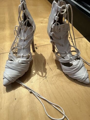 женская обувь больших размеров бишкек: Туфли, Размер: 35, цвет - Белый, Б/у — 2