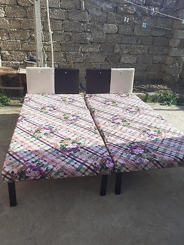 Çarpayı
Hazırı var 
Çatdırılma münasib qiymata — 1