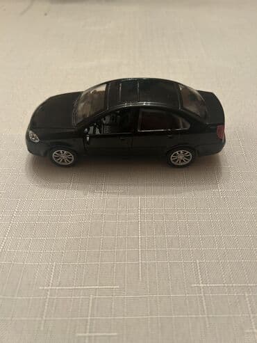 maşın bir bəhanədir mp3: Kolleksiya üçün metal model avtomobil - Model: sedan kuzovlu klassik — 10