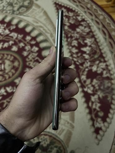 telfon j2: Infinix Note 40 Pro, 256 GB, rəng - Yaşıl, Sensor — 5
