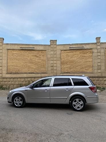 Opel Astra: 1.4 l | 2007 il 355000 km Universal — 3